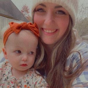 Meet your Posher, Caitlyn